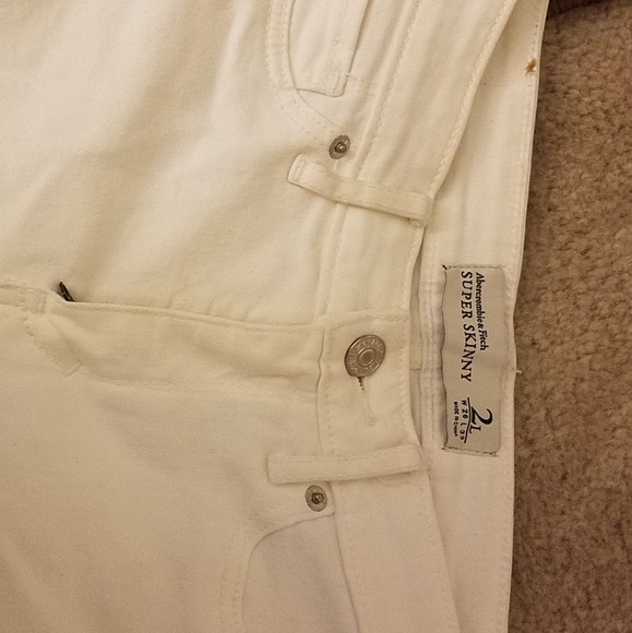 Abercrombie white jeans - Picture 4 of 4